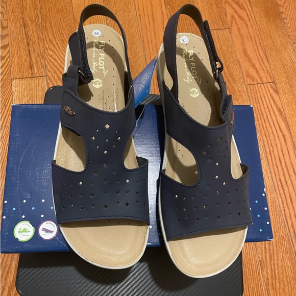 Fly Flot Women’s Made In Italy Cut Out Sandals - Picture 2 of 5